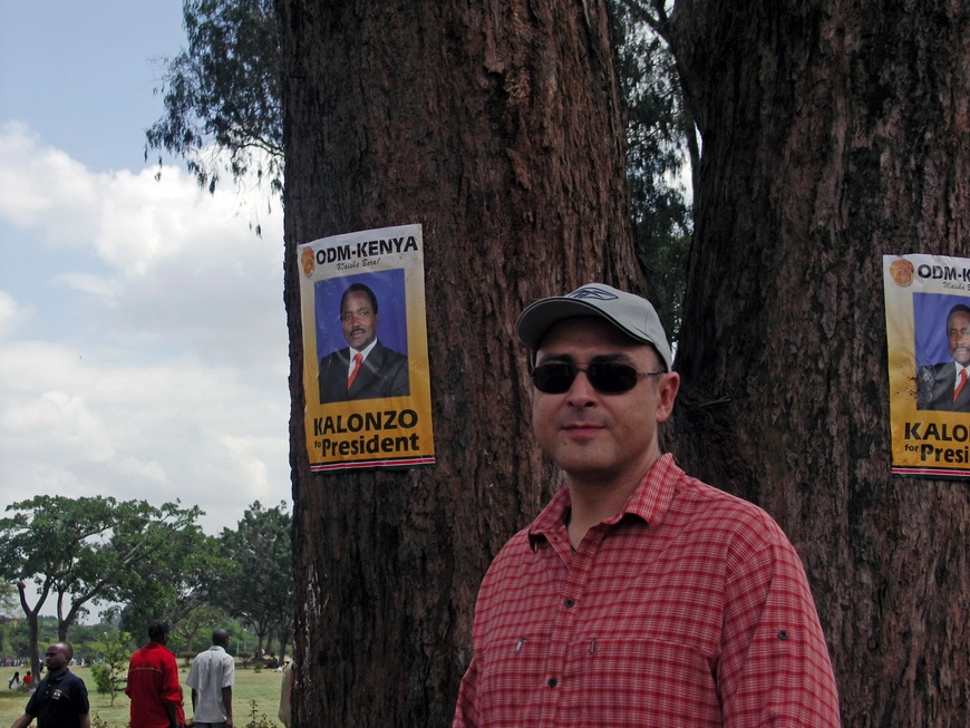Загрузка картинки - Найроби, центральный парк. Кандидат в президенты