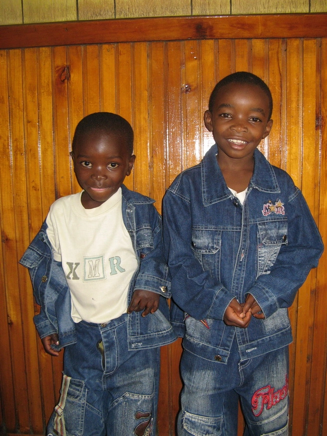 Загрузка картинки - Отель Терминал. Африканское будущее