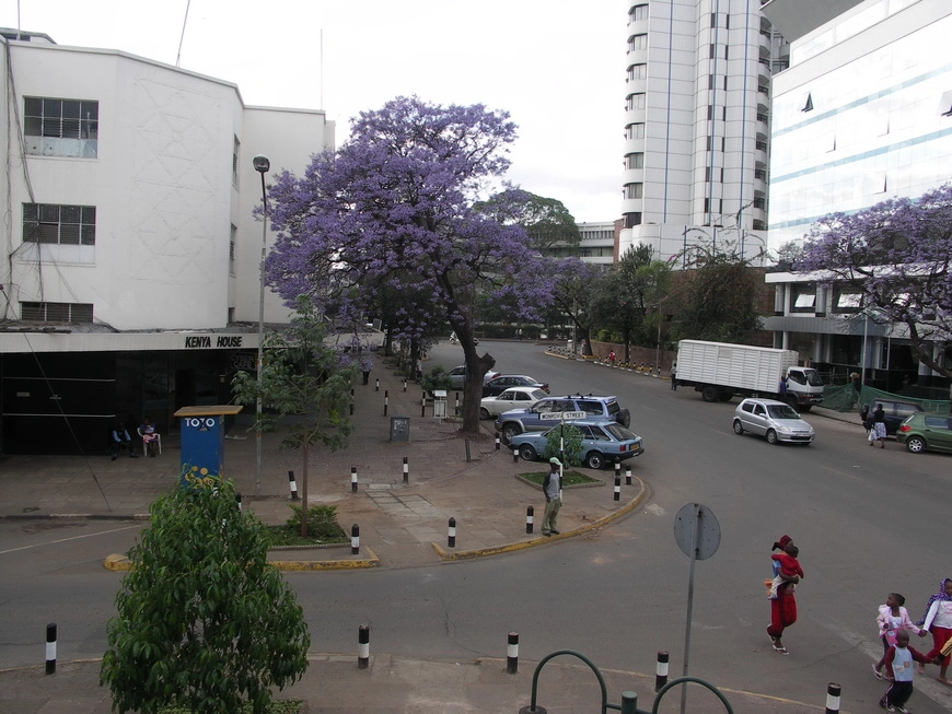Загрузка картинки - Найроби, вид из Кенгелес
