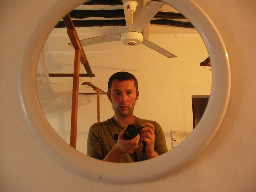 Загрузка картинки - Отель Кипонда. Автопортрет