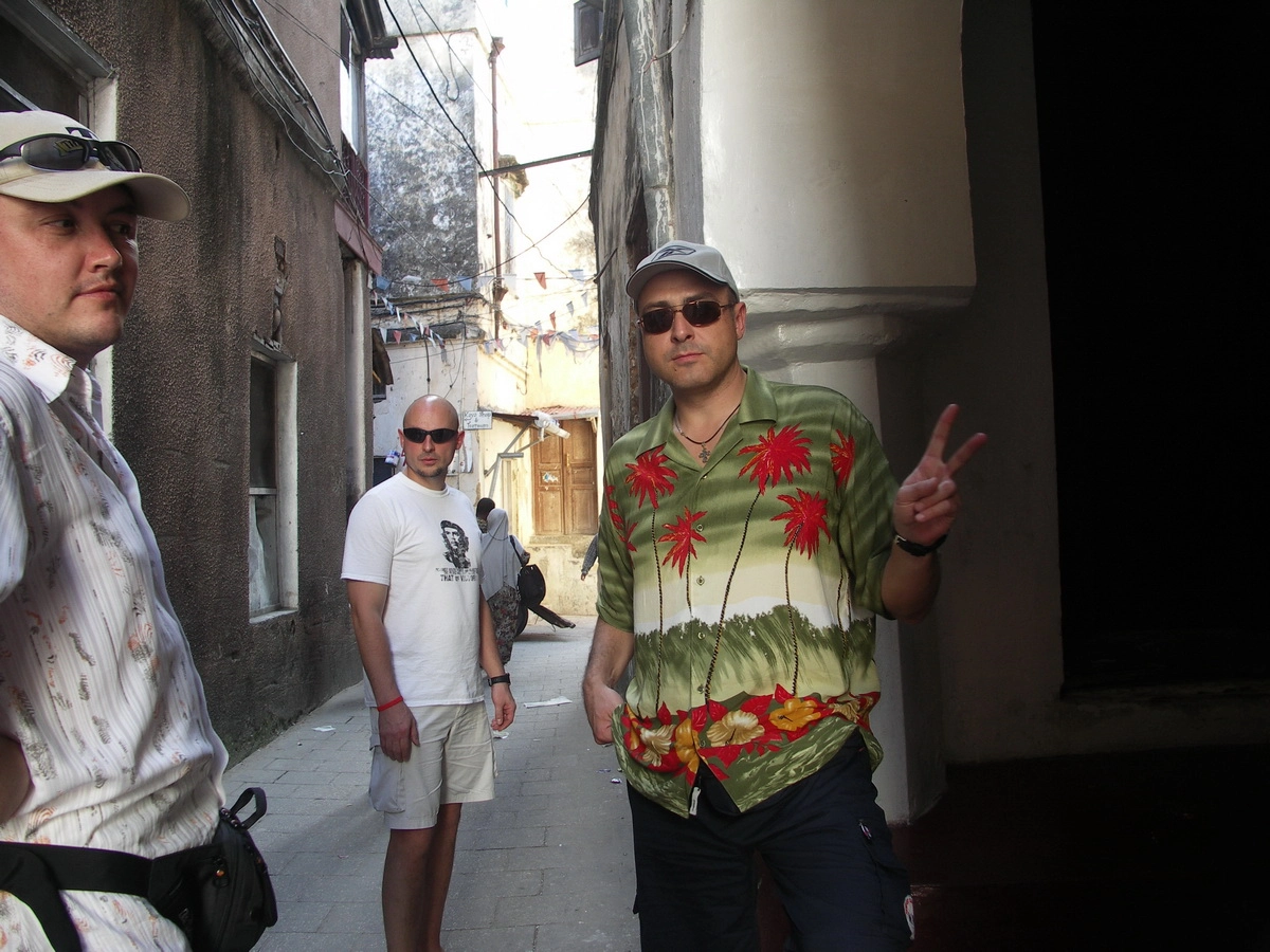 Загрузка картинки - Стоунтаун, у отеля Кипонда