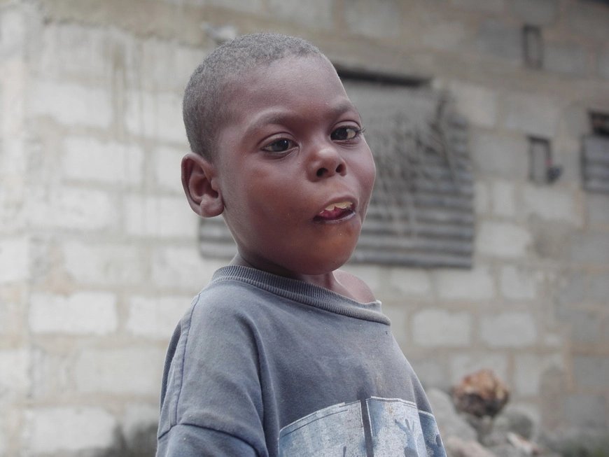 Загрузка картинки - Занзибар, селение Нунгви. Чёрные детки