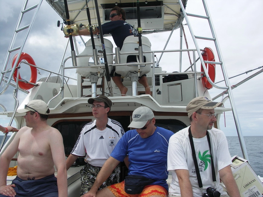 Загрузка картинки - Индийский океан. Какие-то рыги в океане