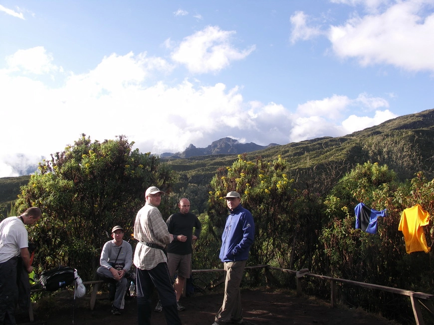 Загрузка картинки - Килиманджаро, Мачаме Хат. Прибытие