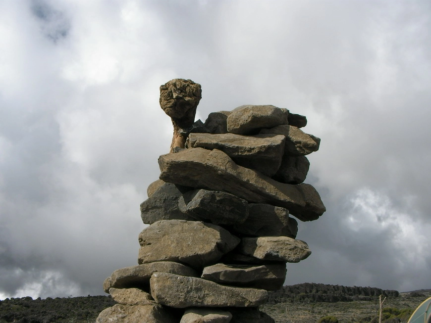 Загрузка картинки - Килиманджаро, Шира Кэмп. Инопланетянин