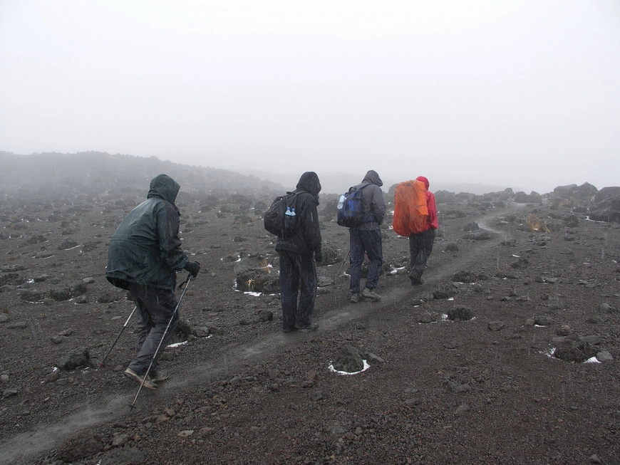 Загрузка картинки - Килиманджаро, маршрут Мачаме. Как герои на 4600