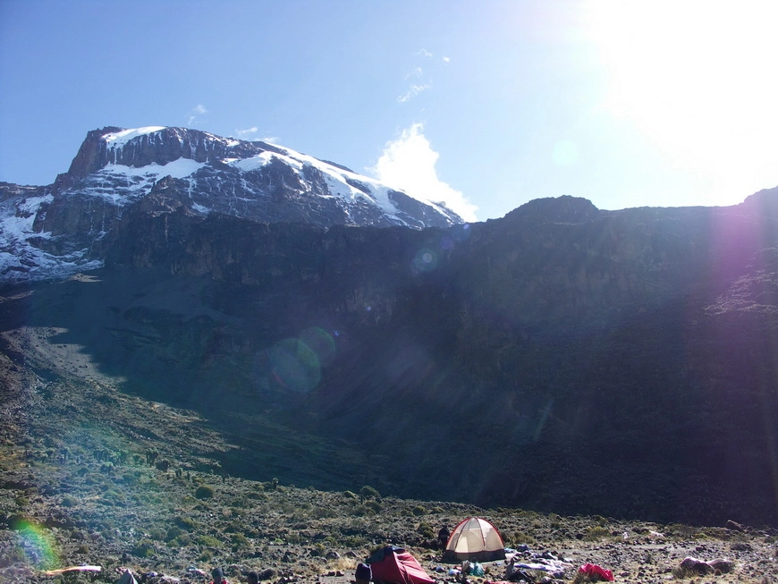 Загрузка картинки - Килиманджаро, Барранко Кэмп. Солнце!