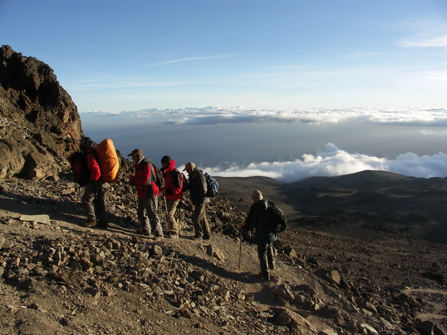 Загрузка картинки - Килиманджаро, хребет Барафу. Восхождение