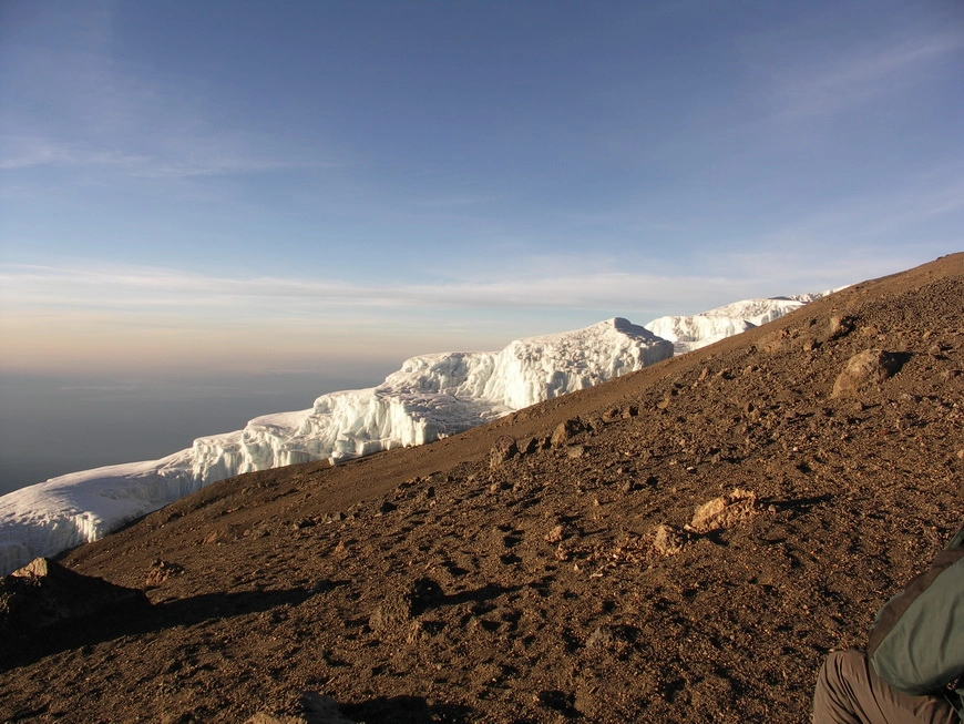 Загрузка картинки - Килиманджаро, Вершина. Снега Килиманджаро