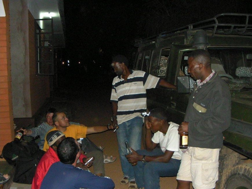 Загрузка картинки - Моши, частный кемпинг. Паровозик мира