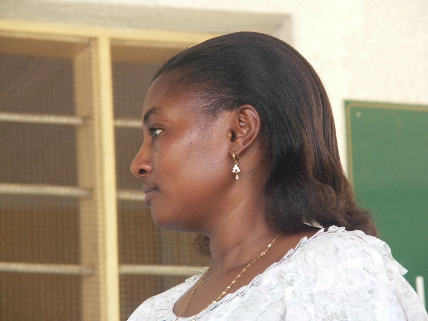 Загрузка картинки - Моши, бар Мкулима. Местные посетители