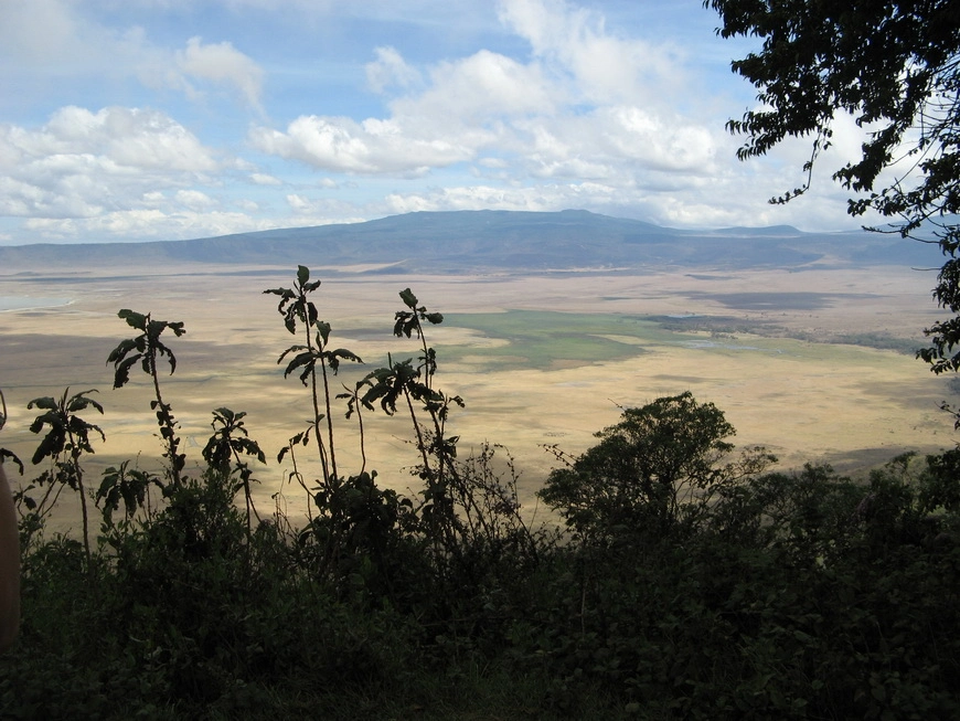 Загрузка картинки - Нгоро-Нгоро. Вид на долину