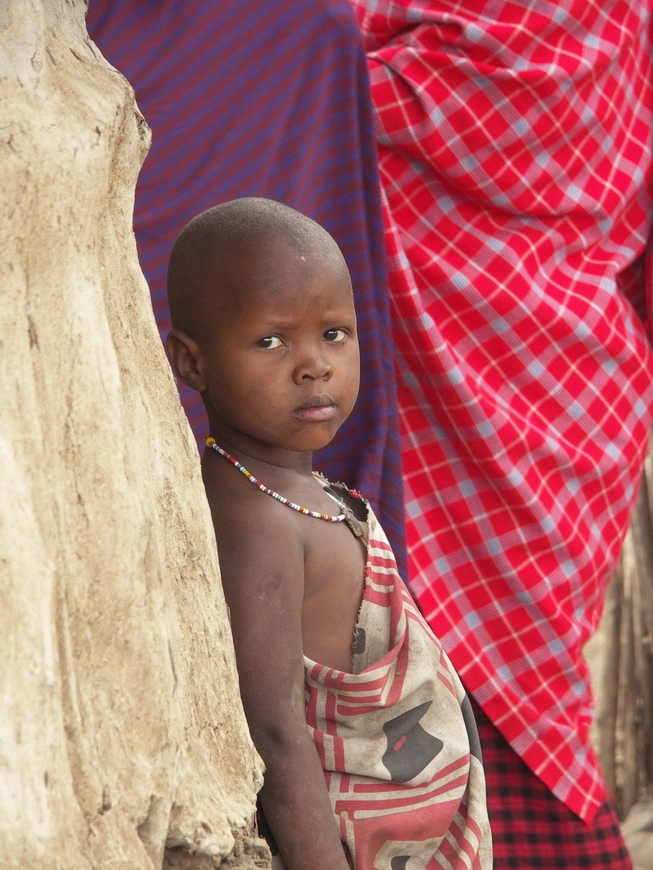 Загрузка картинки - Масайская деревня. Детки