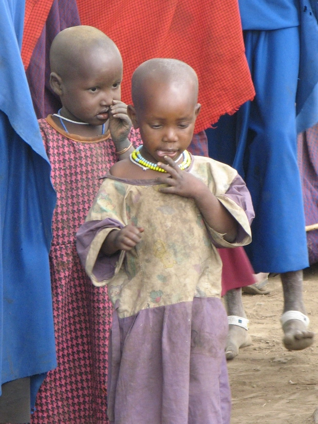 Загрузка картинки - Масайская деревня. Детишки