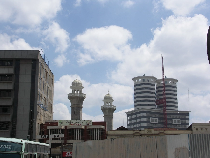 Загрузка картинки - Найроби, центр. Уже известная мечеть