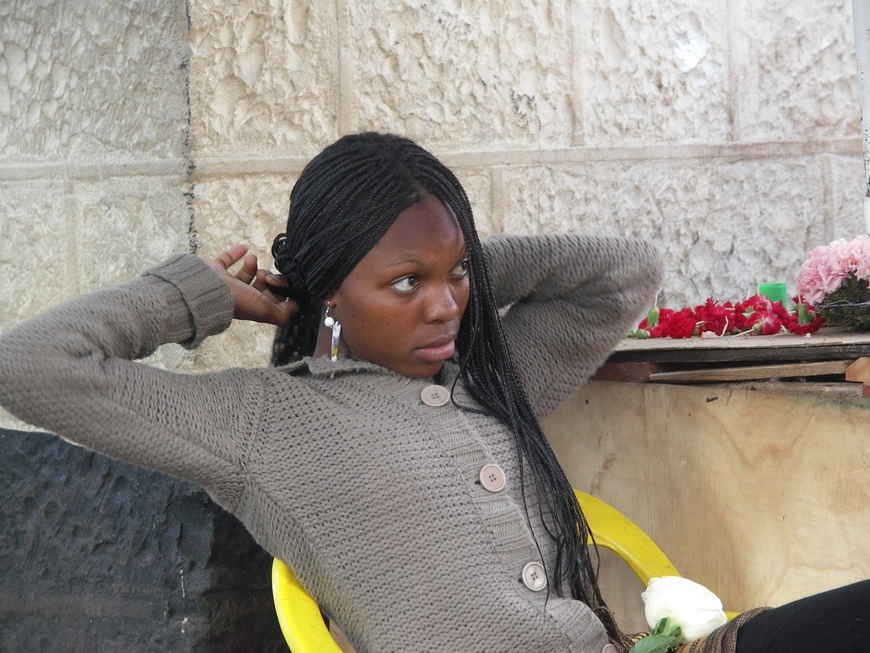 Загрузка картинки - Найроби, Сити-маркет. Чёрный Ангел