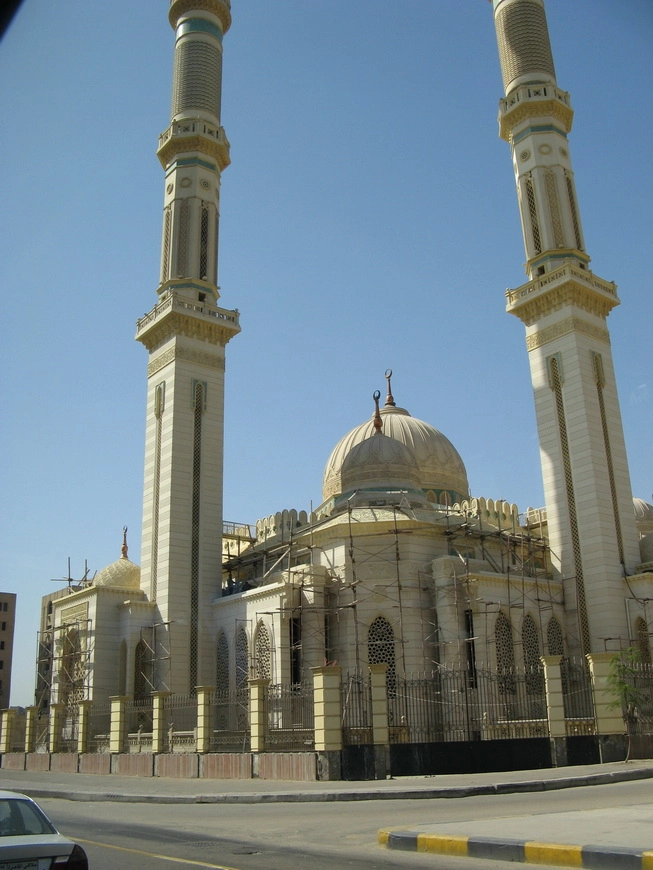 Загрузка картинки - Каир, город тысячи мечетей