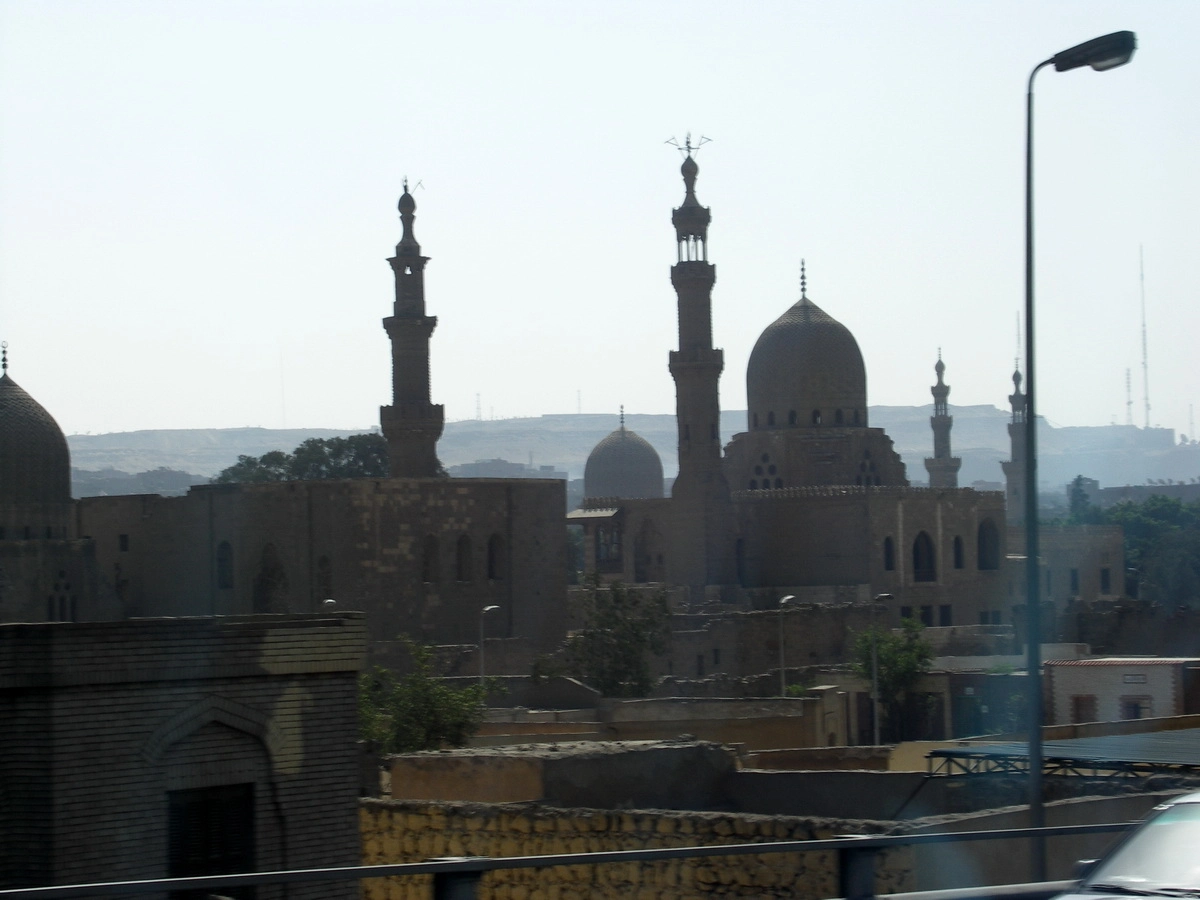 Загрузка картинки - Каир, город тысячи мечетей