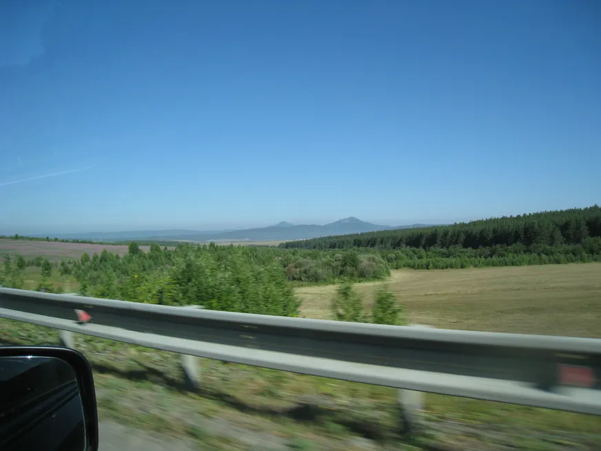 Загрузка картинки - Башкирия. Горы на горизонте