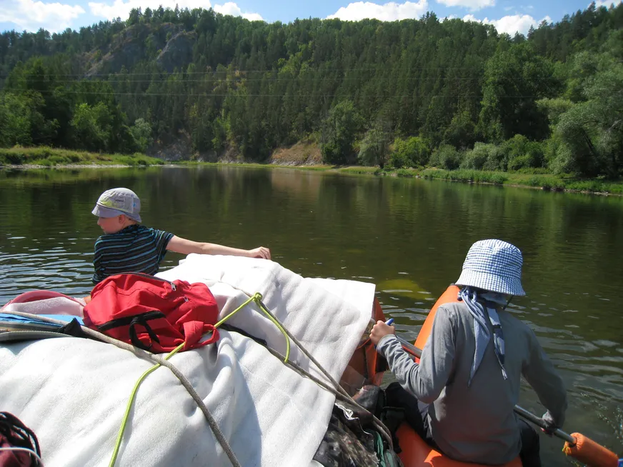 Загрузка картинки - Агидель. Пацаны гребут
