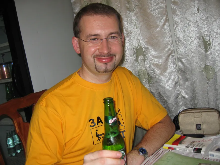 Загрузка картинки - Гавана, ресторан на троих. Какой-то Рыга