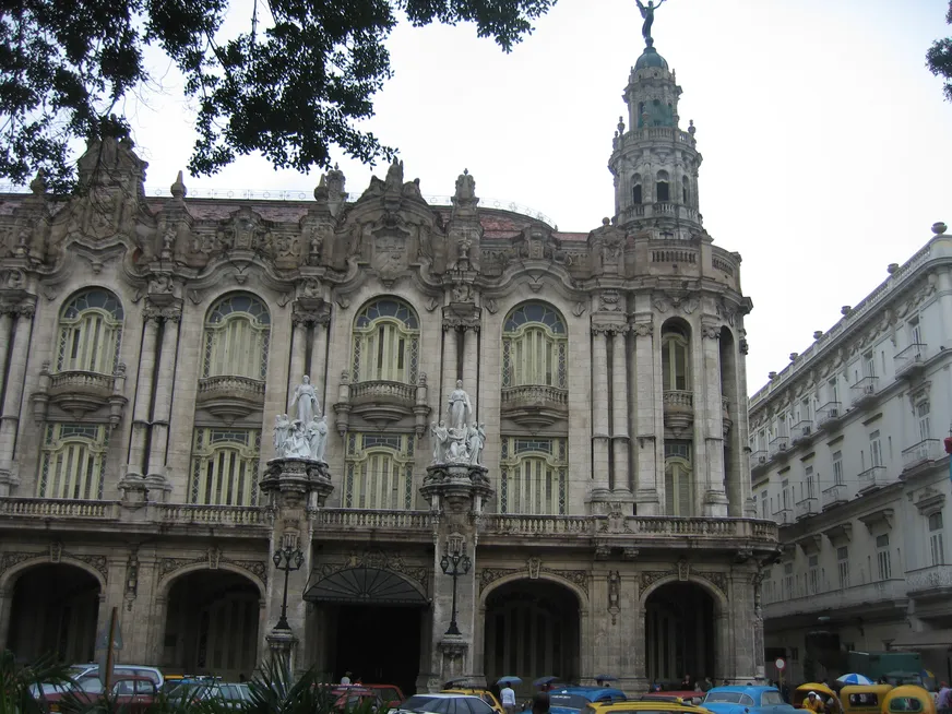 Загрузка картинки - Гавана. Опера