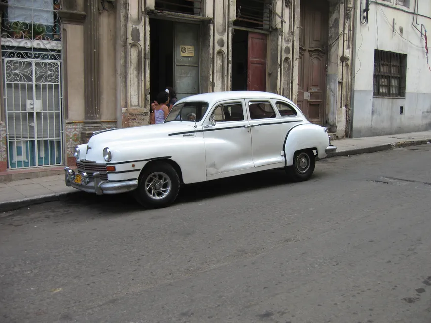 Загрузка картинки - Сьенфуегос. Авто