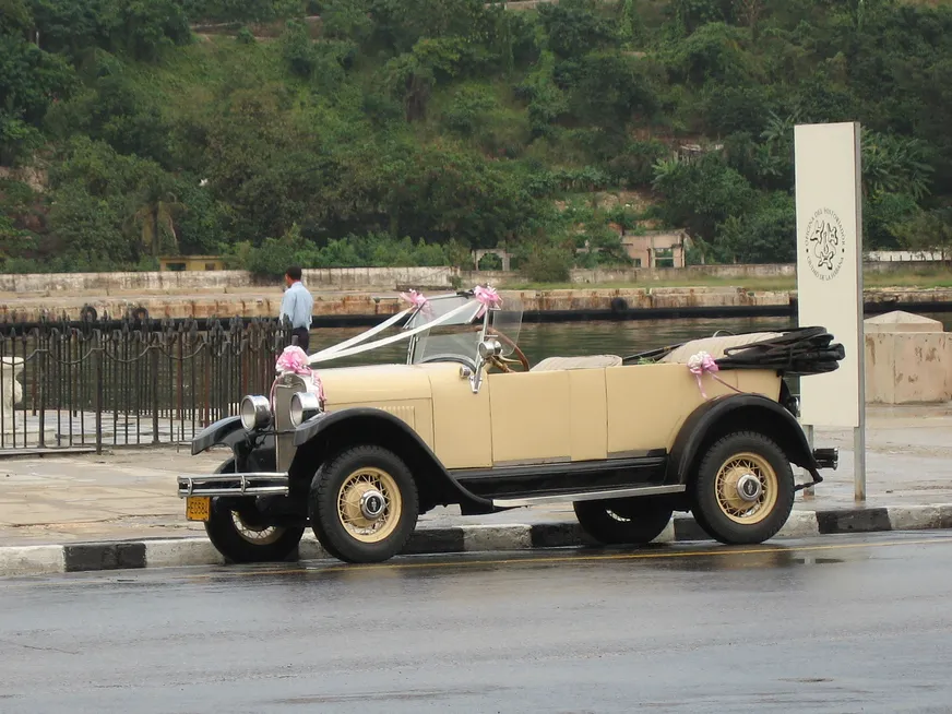 Загрузка картинки - Гавана. Авто