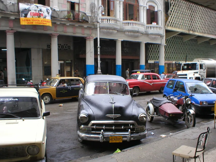 Загрузка картинки - Гавана. Авто