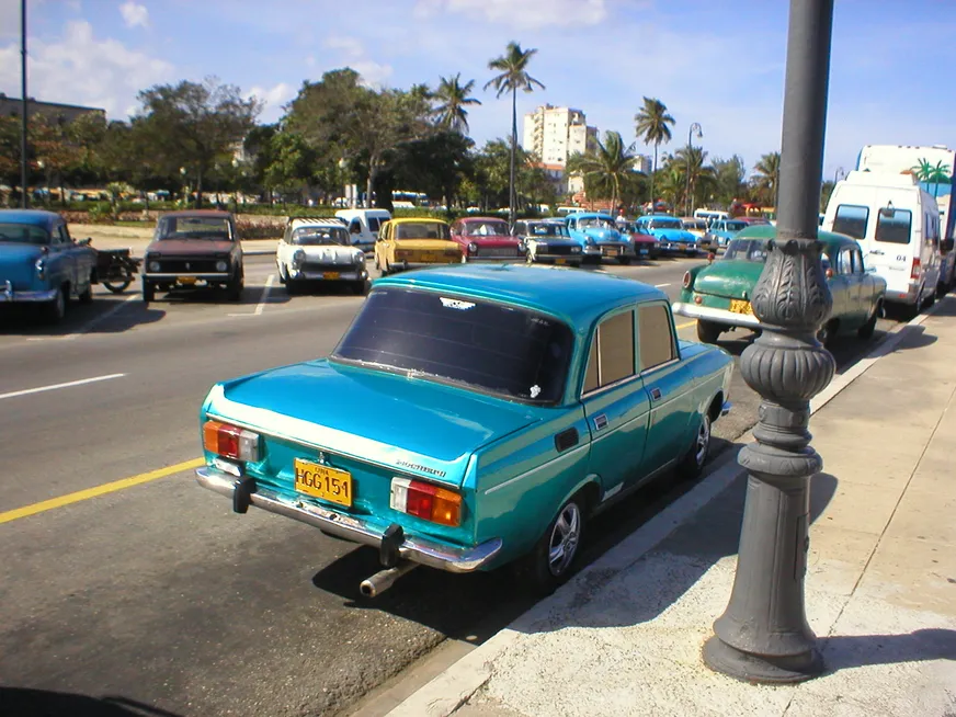 Загрузка картинки - Гавана. Москвич