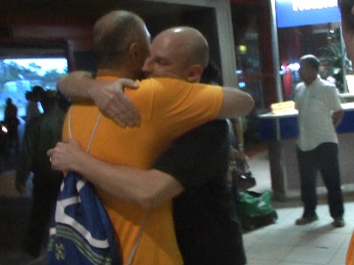 Загрузка картинки - Аэропорт. Встреча на Эльбе