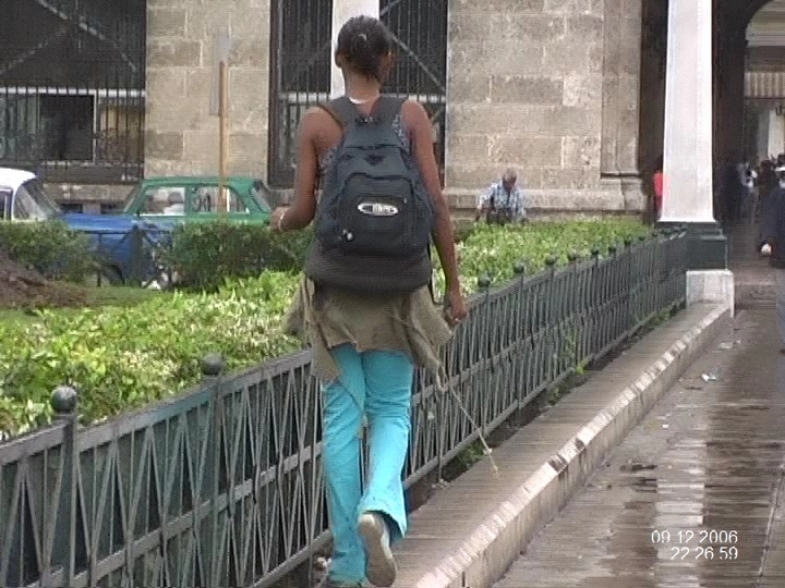 Загрузка картинки - Гавана, у Капитолия. Мучачки