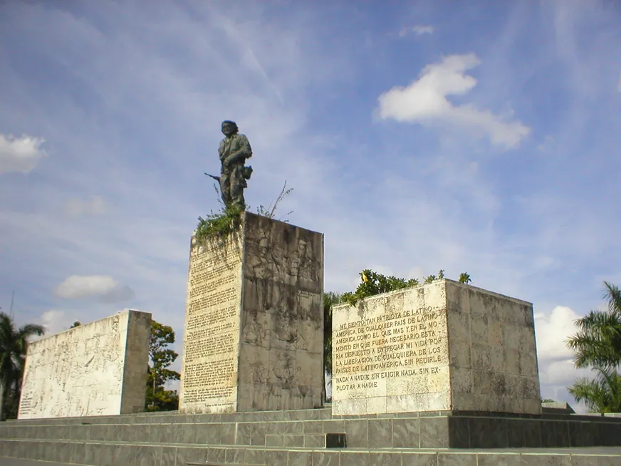 Загрузка картинки - Санта-Клара. Монумент Че