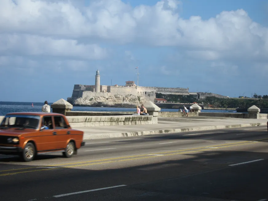 Загрузка картинки - Малекон