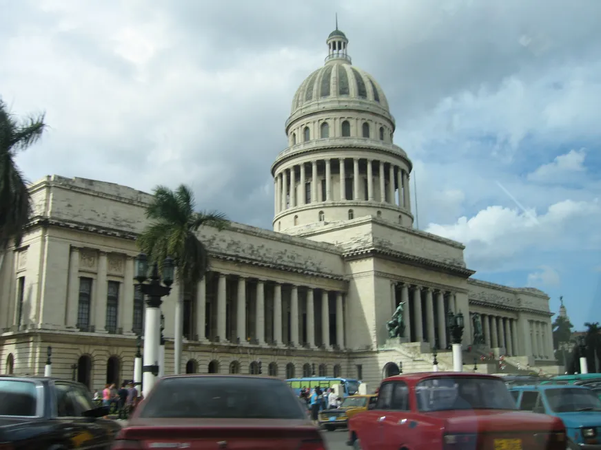 Загрузка картинки - Лябана. Капитолий