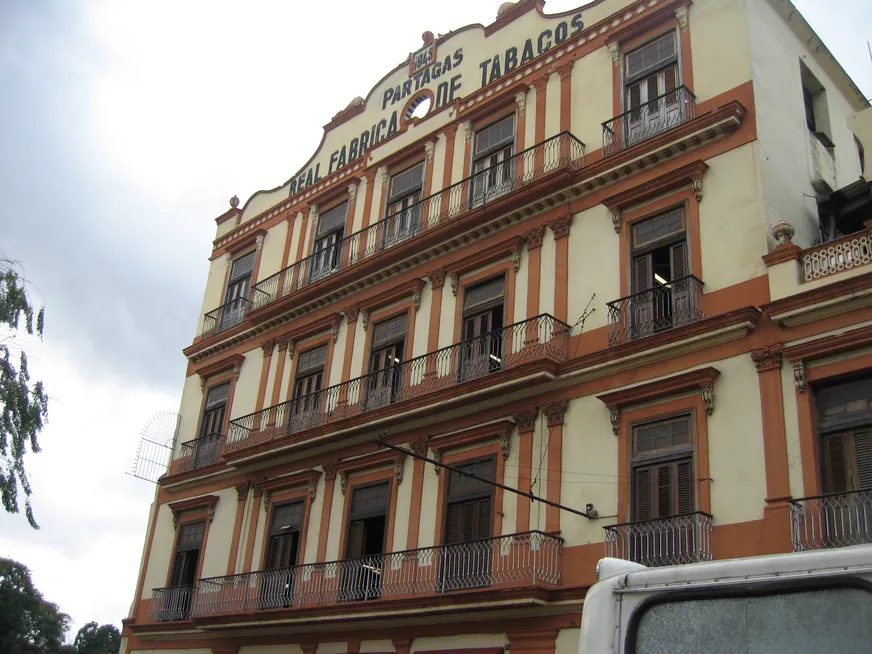 Загрузка картинки - Лябана. Фабрика Партагас