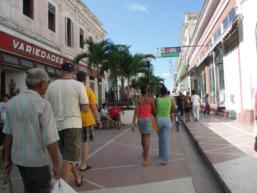 Загрузка картинки - Сьенфуегос. Арбат