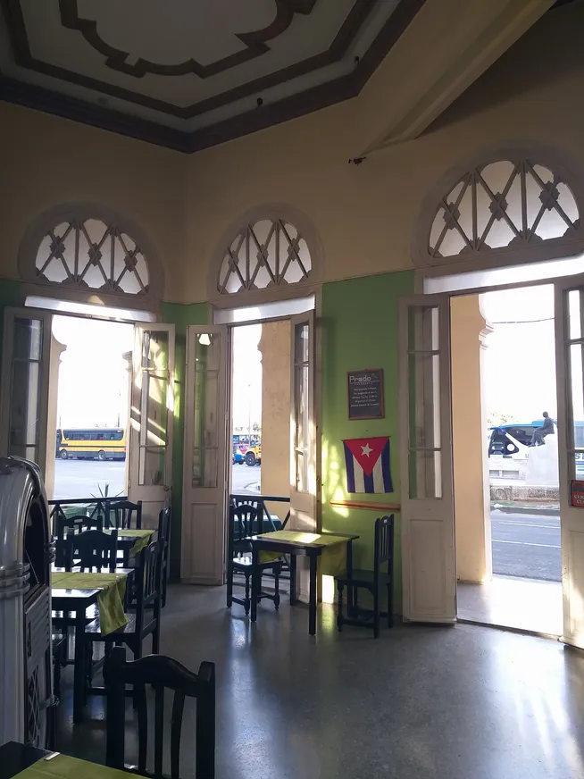 Загрузка картинки - Кафе на Прадо