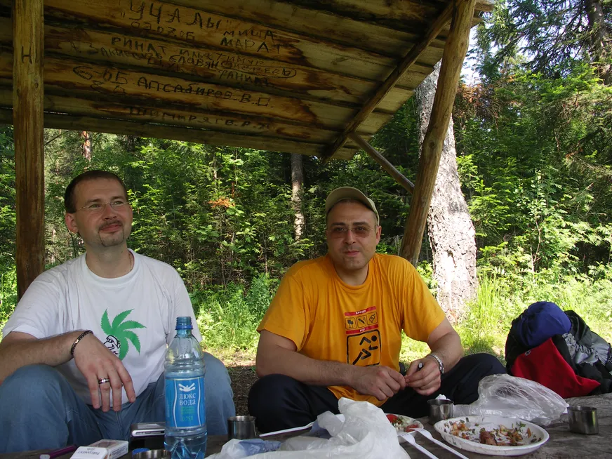 Загрузка картинки - Хребет Нургуш, кордон. Жизнь вновь заиграла красками