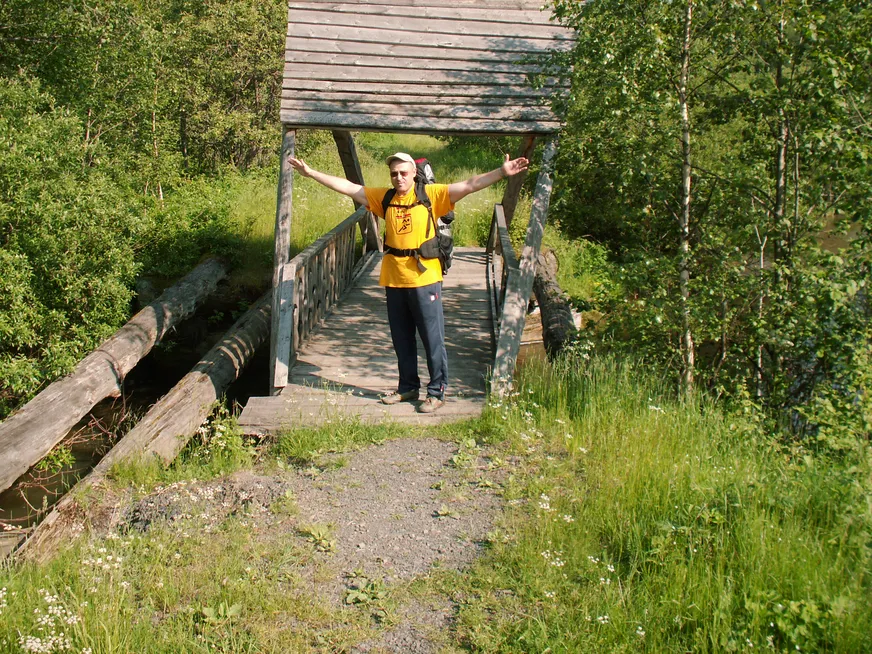 Загрузка картинки - Хребет Нургуш. Падрэ Лео обозначает сколько нас ждёт впереди