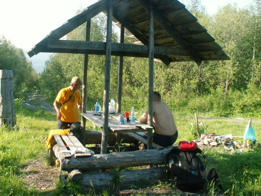 Загрузка картинки - Хребет Нургуш. Беседка и очередной долгожданный привал