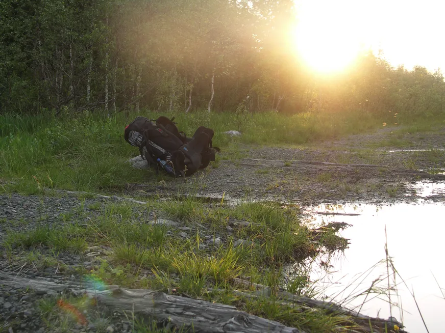 Загрузка картинки - Хребет Нургуш. Парашют оставлен дома, на траве аэродрома