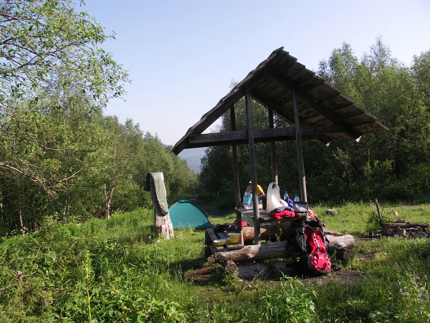 Загрузка картинки - Хребет Нургуш. Стоянка утром