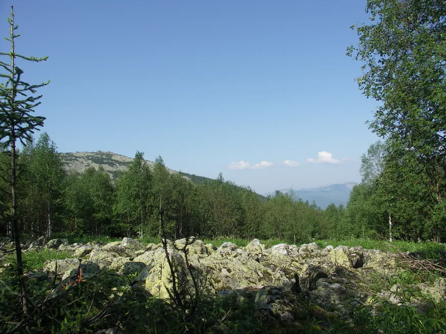 Загрузка картинки - Хребет Нургуш. Курумы