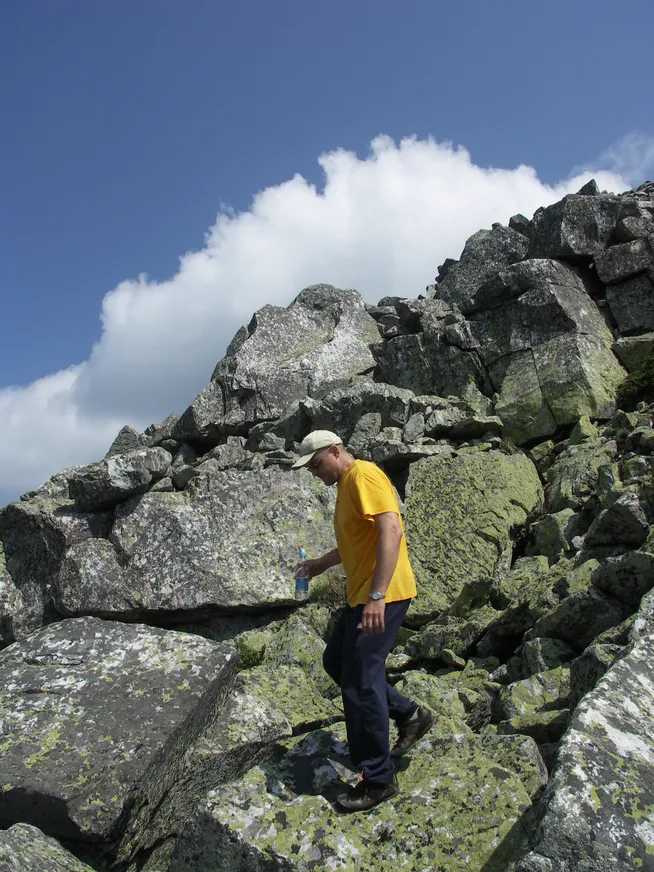 Загрузка картинки - Хребет Нургуш. Спуск