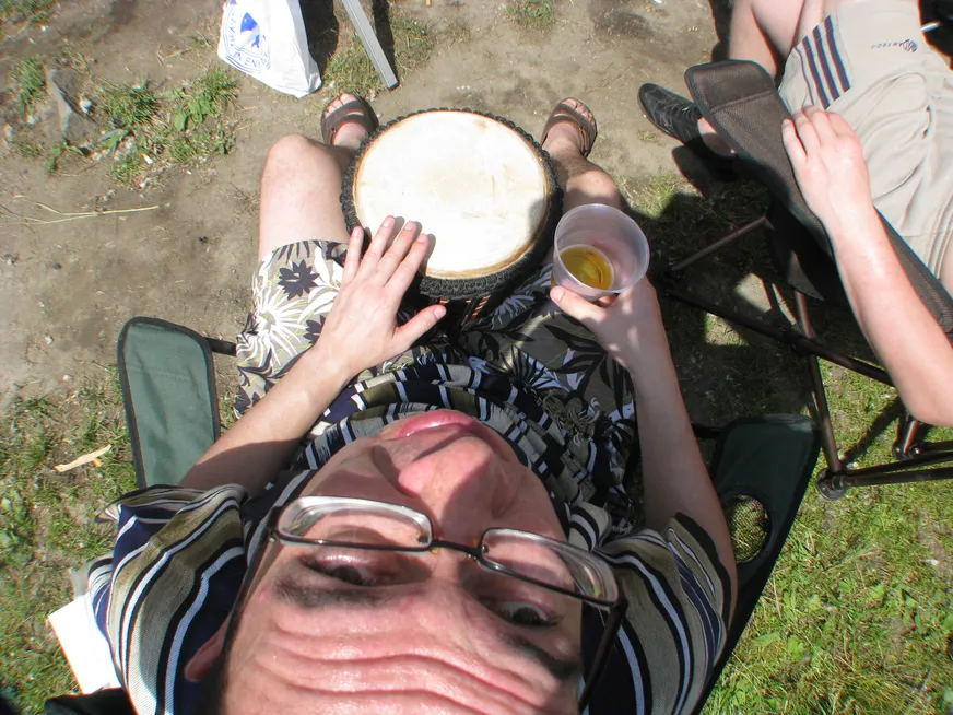 Загрузка картинки - Ильменка-2008. Профессор в перкуссионном угаре