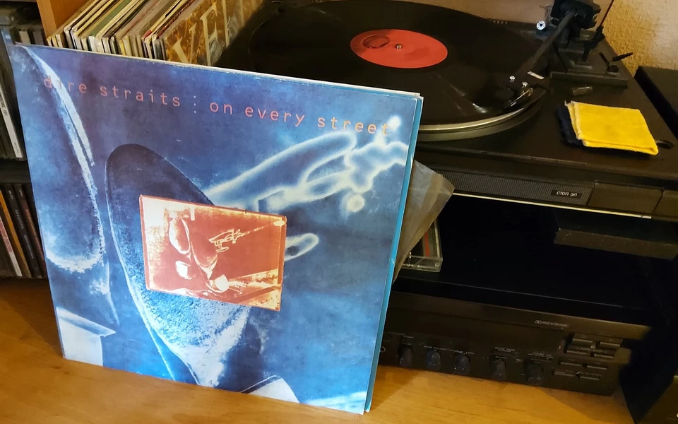 Dire Straits, On every streets (1991)