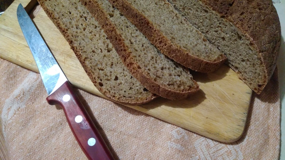 Домашний. Ноздреватый. В разрезе