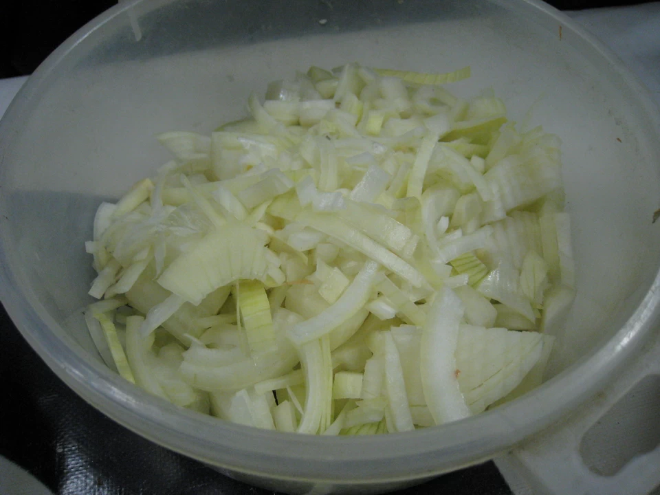 Плов. Подготовка: лук