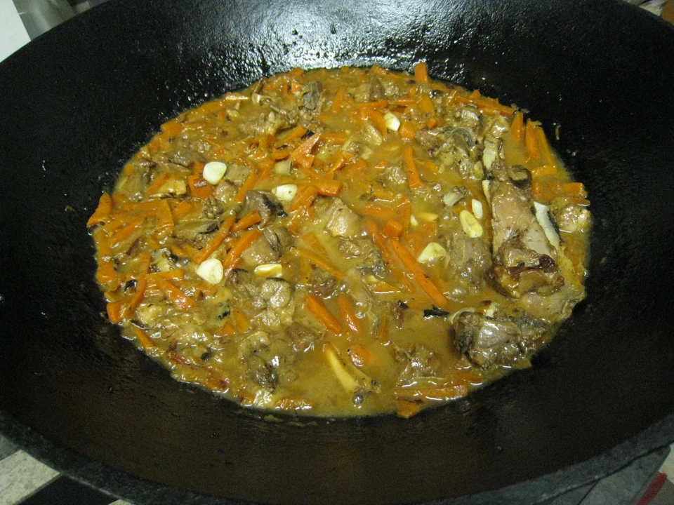 Стадии готовки плова: готовый зирвак